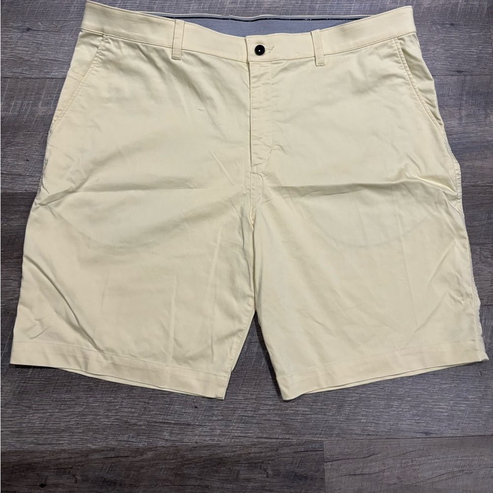 NIKE SHORTS SZ 42
** G O L F ** Attire ~
————————————— - Picture 5 of 10